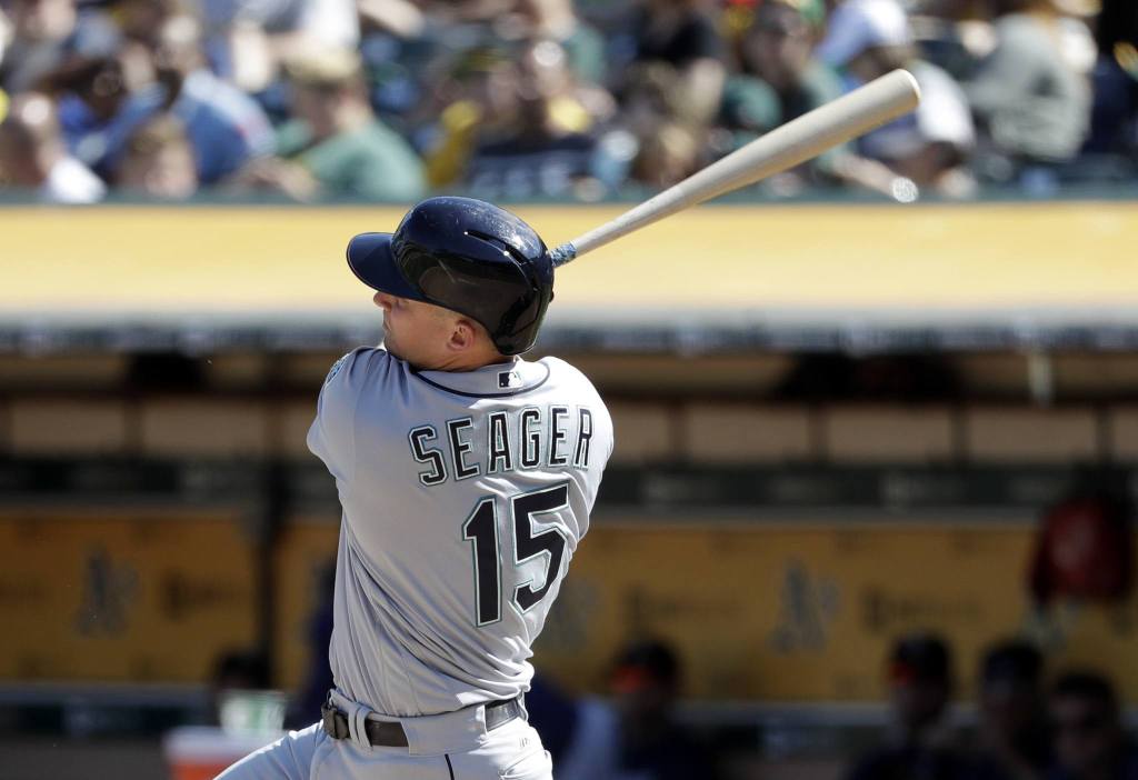 Hernandez wins in Oakland again as Mariners beat A’s 14-3