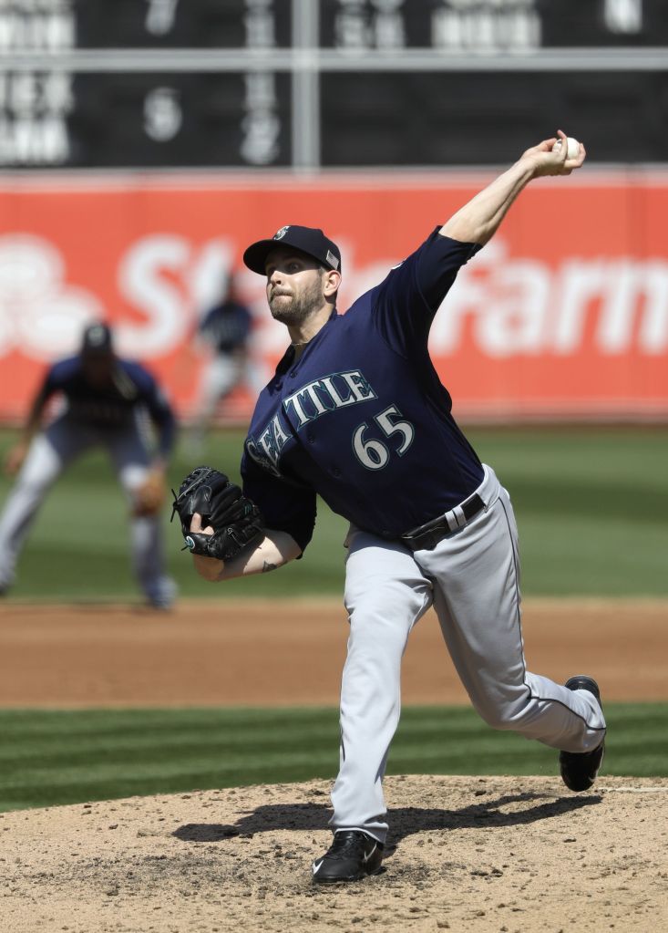 Seattle Mariners starting pitcher James Paxton throws to the Oakland Athletics during the fourth inning of a baseball game Sunday, Sept. 11, 2016, in Oakland, Calif. (AP Photo/Marcio Jose Sanchez)