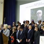 Dr. Rosemary Orr, lower left, speaks at the University of Washington Medical Center in Seattle on Friday about the 2006 opioid overdose death of her son, Robin Rice. Orr spoke with Washington Gov. Jay Inslee, who announced an executive order to fight the rising abuse of opioids in Washington state. (Ted S. Warren/The Associated Press)