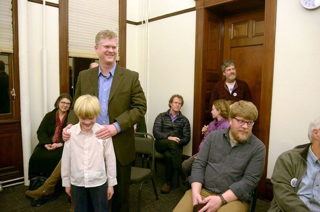 Dean leading Thomas for Jefferson County commissioner post