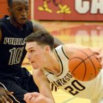 COLLEGE BASKETBALL: Peninsula men split a pair at Skagit tournament