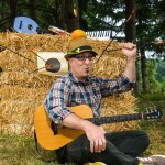 Johnny Bregar of Seattle will bring his &ldquo;engaging, eclectic&rdquo; music to Sequim and Port Angeles libraries Saturday.
