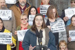 Washington presidential elector joins anti-Trump movement