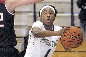 COLLEGE BASKETBALL: After mixed start on road, Peninsula men, women finally play at home