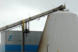 Fire burns Nippon conveyor belt