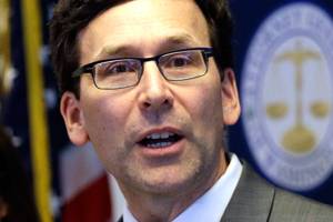 States aiming to block Trump travel ban from taking effect