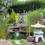 Big gardens in small spaces on Petals & Pathways home garden tour