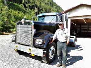 AUTO RACING: Big-rig truck dragster repeats as champ