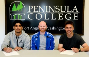 Peninsula College sophomores Keo Ponce