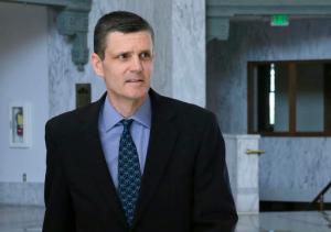 Auditor Troy Kelley ()