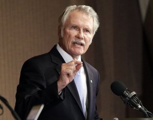 Gov. John Kitzhaber ()
