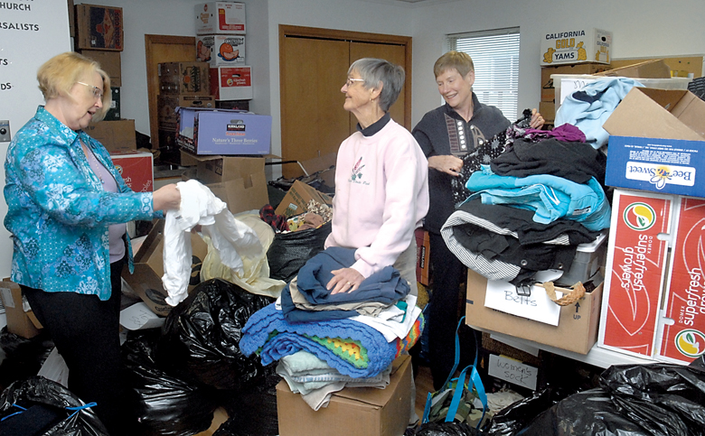 Project Homeless Connect volunteers