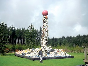 John Anderson and his trash/treasure monument. Photo by Christi Baron/Forks Forum ()