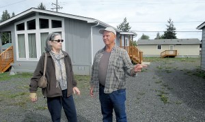 Dan and Mary Davis describe the May 2103 bulldozer rampage last year. Photo by Keith Thorpe/Peninsula Daily News ()