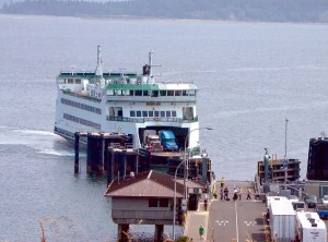 The MV Kennewick returns to the Port Townsend terminal Wednesday afternoon about seven hours after it ran aground in Keystone Harbor and was placed out of service. —Photo by Charlie Bermant/Peninsula Daily News