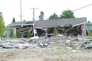 This manufactured home owned by Dan Davis was among those damaged in Gales Addition last Friday. Jeremy Schwartz/Peninsula Daily News