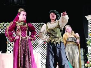 In “The Desperate Housewives of Shakespeare