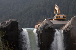 Work begins on removal of the Glines Canyon Dam in “Return of the River