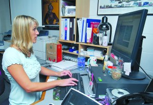 Clallam County Elections Coordinator Shoona Radon uploads Friday's election tallies to the Internet at the Clallam County Courthouse in Port Angeles. Keith Thorpe/Peninsula Daily News