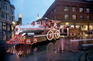 Neither rain nor wind could keep Santa from appearing in downtown Port Townsend last Saturday. Steve Mullensky/for Peninsula Daily News
