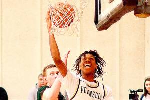 COLLEGE BASKETBALL: Men split pair at Pirate Classic