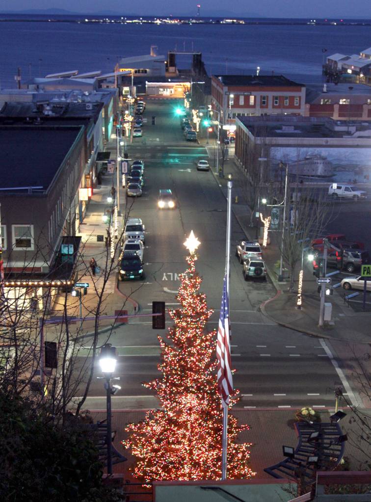 Port Angeles community tree can be seen here from the Laurel Street steps looking north. (Dave Logan/for Peninsula Daily News)