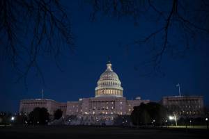 U.S. government shuts down; Dems, GOP blame each other