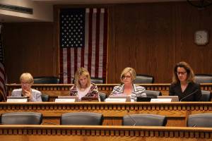 State lawmakers consider a bill to raise the legal tobacco age