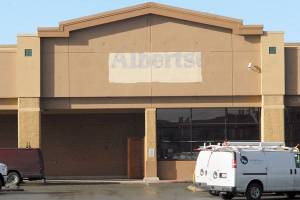 Super Saver Foods set to open in old Haggen site in Port Angeles by May