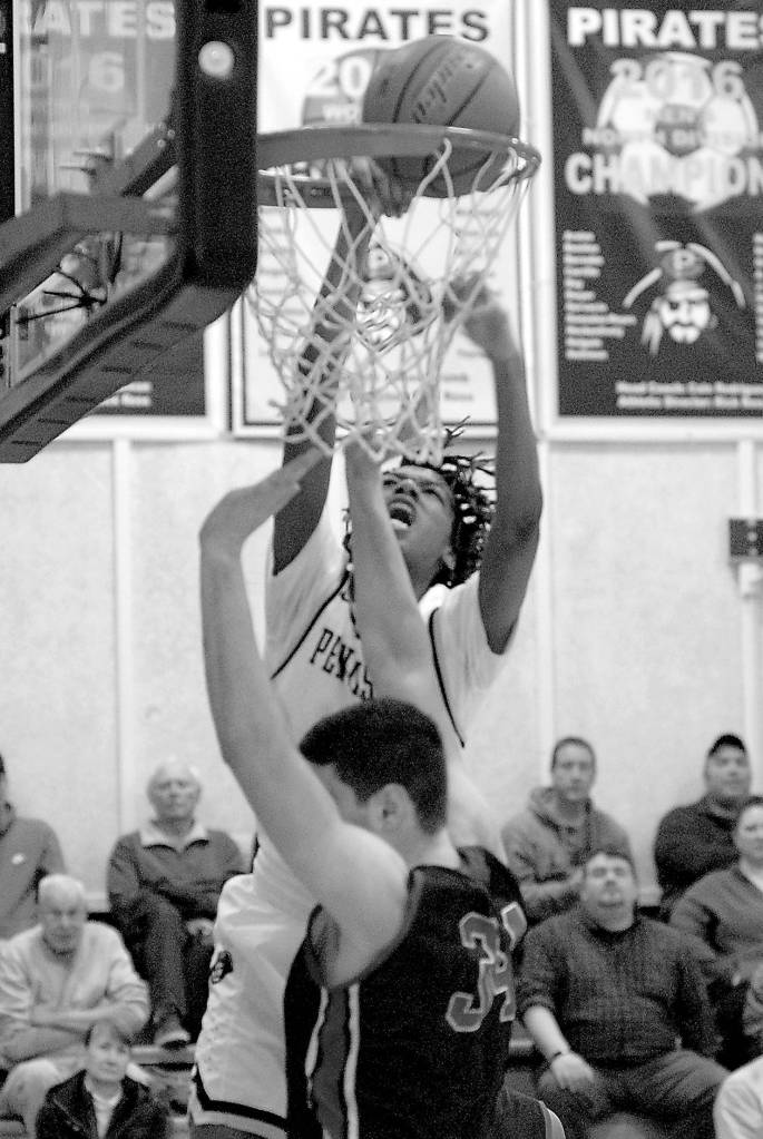 COLLEGE BASKETBALL: Peninsula men bury Bellevue down the stretch