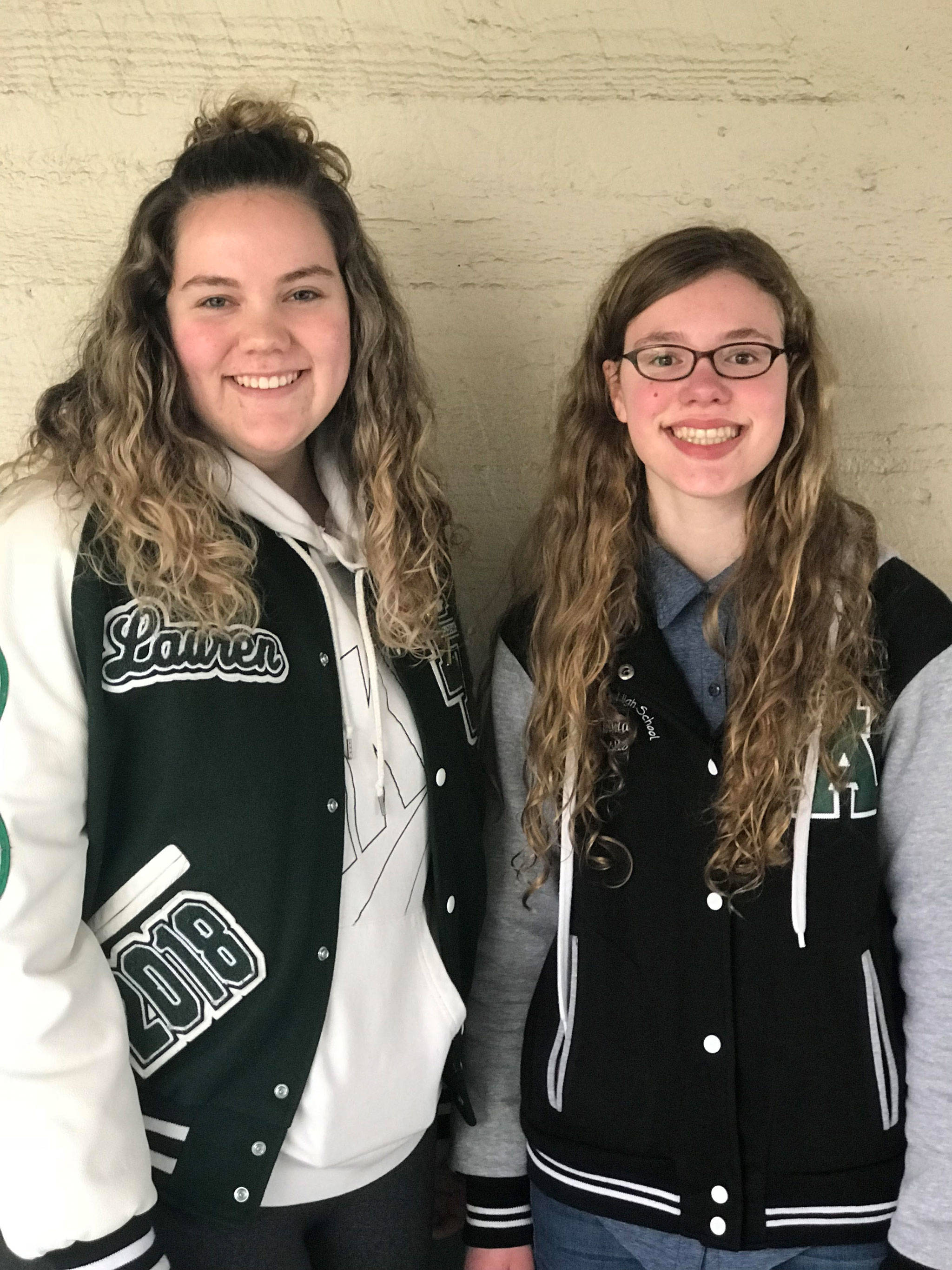 Viola player Lauren Waldron, left, and pianist Emma Weller perform at noon Tuesday for St. Lukes Episcopal Churchs Music Live with Lunch.