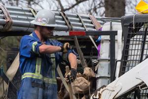 Canada’s Trudeau pledges money, new law to make pipeline happen