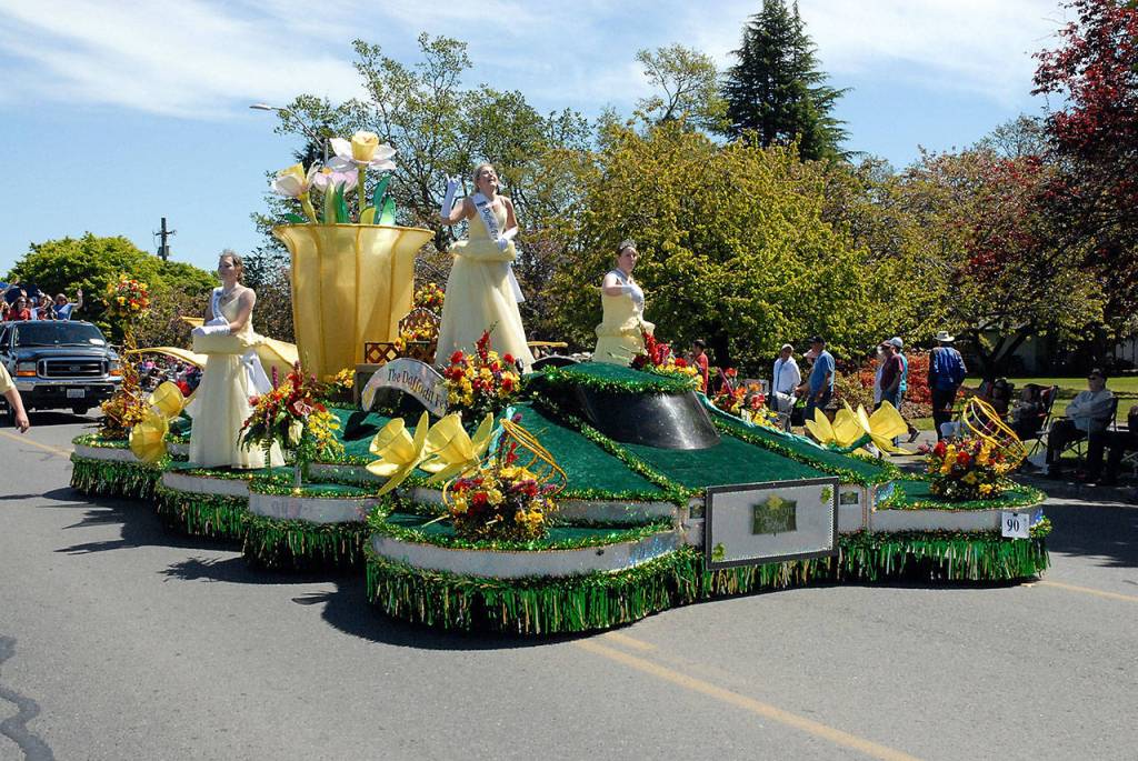 The Daffodil Festival float from Pierce County was presented with the Irrigation Festival Grand Parade Governors Award. (Keith Thorpe/Peninsula Daily News)