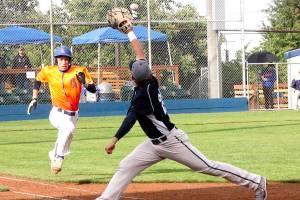 LEFTIES: Bells’ big ninth inning snaps Lefties’ winning streak