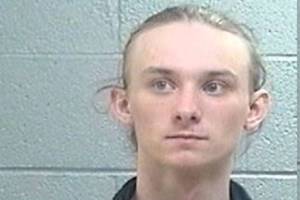 Port Angeles man sought after fleeing from State Patrol