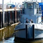 U.S. Army tug Sag Harbor approaches the haulout dock at the Port of Port Angeles. (David Sellars/for Peninsula Daily News)