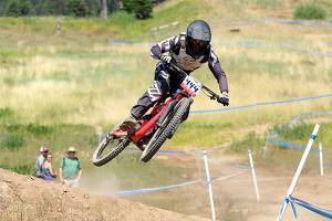 MOUNTAIN BIKING: Port Angeles duo wins again at NW Cup