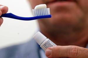 Dental experts question benefits of fluoride-free toothpaste