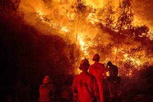 Data: Hotter weather turbocharges U.S. West wildfires