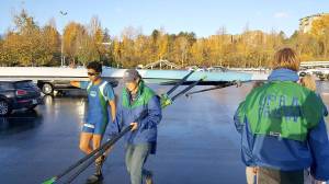Nathan Mishler gets final advice from coach Deborah Swinford as he takes his boat out for his Mens Junior 1x race.
