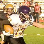 STATE FOOTBALL SEMIFINALS: Quilcene’s Bruner, Reynolds have each other’s backs