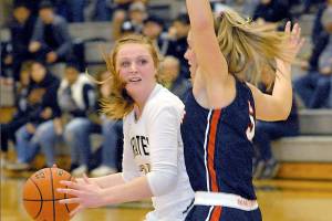 AREA SPORTS BRIEFS: Late free throw sinks Peninsula women; Elks Hoop Shoot Saturday; Babe Ruth board meets Monday