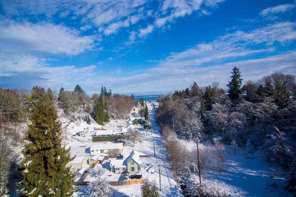 Snow covers Valley Street in Port Angeles on Sunday. (Jesse Major/Peninsula Daily News)