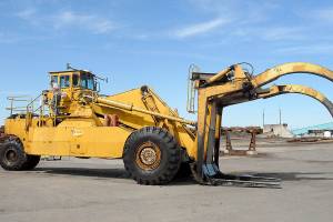 Port of Port Angeles purchases refurbished log stacker