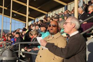 PHOTO: Hundreds gather for Easter sunrise service in Port Angeles