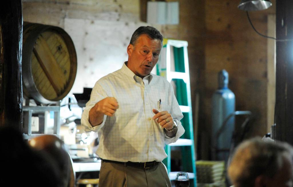 Jim Haguewood, board president of the Port Angeles Regional Chamber of Commerce, helps further collaborative discussion between Port Angeles and Sequim chamber members. (Michael Dashiell/Olympic Peninsula News Group)