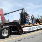 A float representing the Loggers Play Day in Hoquiam makes its way down the parade route. (Keith Thorpe/Peninsula Daily News)