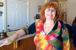 Bee’s Knee’s Boutique opens in Port Angeles