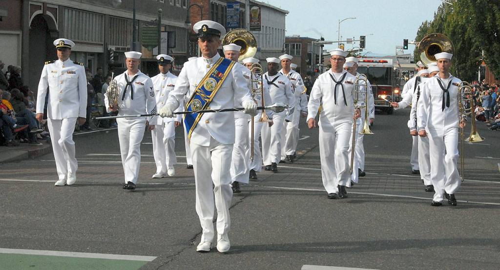 Members of the Silverdale-based Navy Band Northwest march down Laurel Street in Port Angeles on the Fourth of July. (Keith Thorpe/Peninsula Daily News)