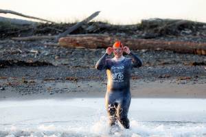 UPDATE: Strait swimmer calls off crossing attempt for safety reasons